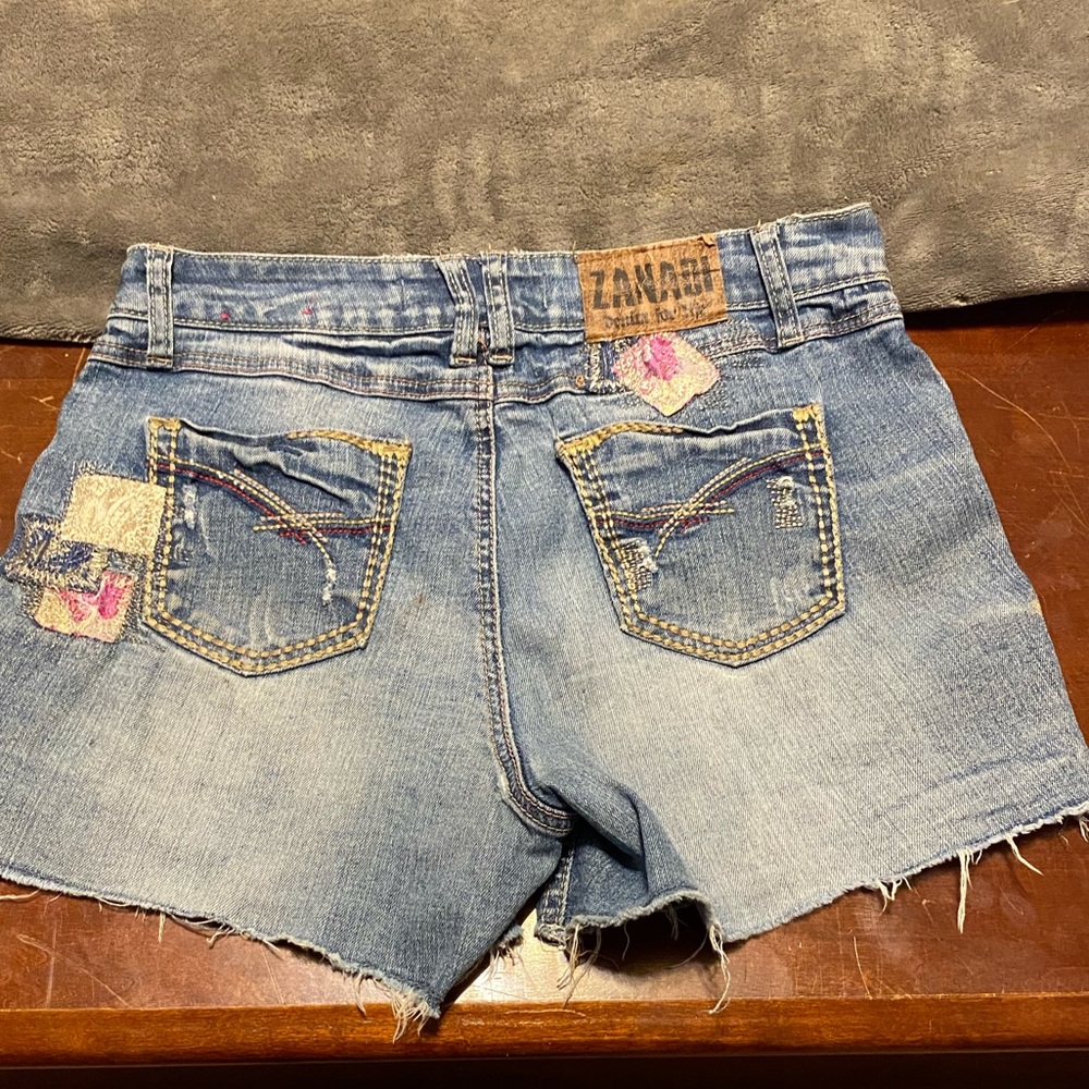 Zanadi size 6 shorts - Picture 4 of 4